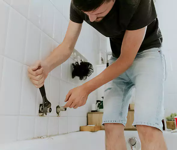 Affordable Bathtub Faucet Replacement in Melville: Choose Experienced Local Technicians