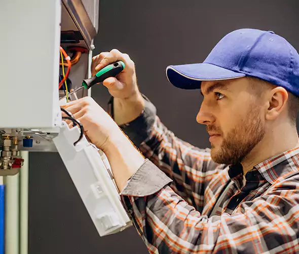 Expert Plumber for Tankless Water Heater Maintenance in Melville, NY: Schedule Professional Maintenance Services with Us