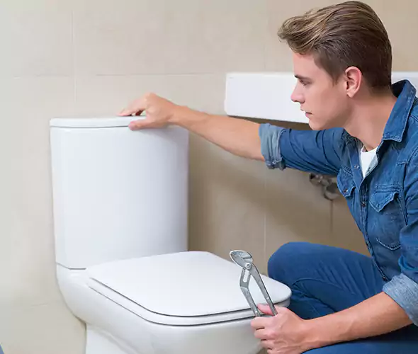 Expert Plumber for Toilet Replacement in Melville, NY: Schedule Affordable Toilet Replacement Services with Us